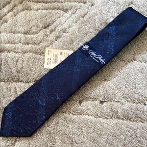Navy Blue Textured Silk Necktie with Geometric Pattern